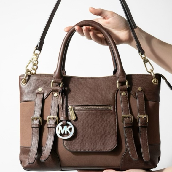 Michael Kors Brown Jet Set Bag/tote. Genuine leather with gold tone chain - Picture 2 of 16